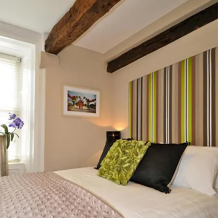 Hotel 7 Cross Street Galway