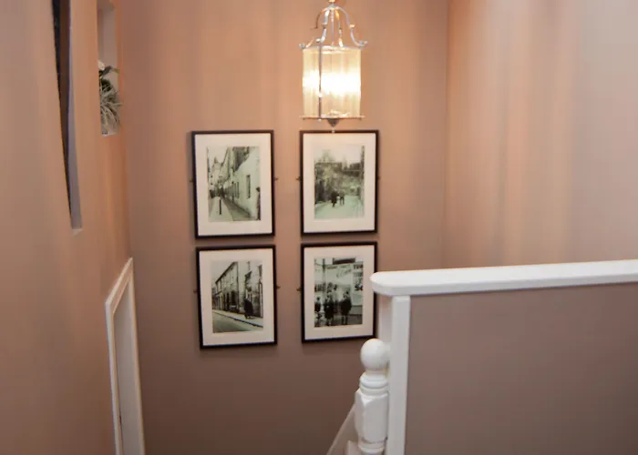 7 Cross Street Отель