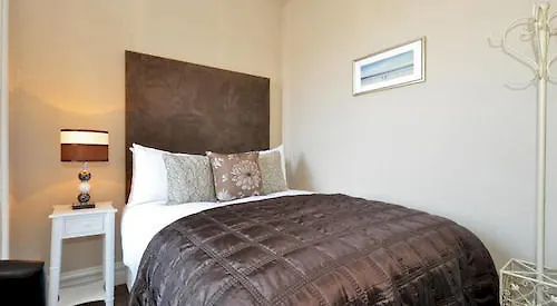 Отель 7 Cross Street Голуэй