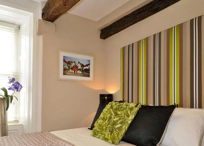 Отель 7 Cross Street Голуэй