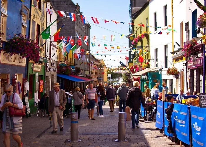 Отель 7 Cross Street 4*